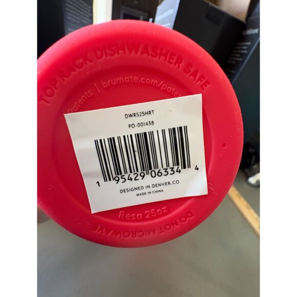 Brumate 25oz Resa in Hearts Brand New in Box - Picture 3 of 4